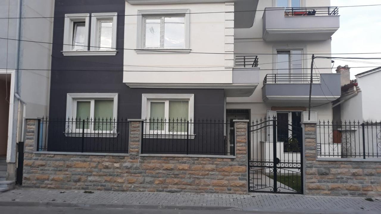 Odise'S Suite Korce Ngoại thất bức ảnh